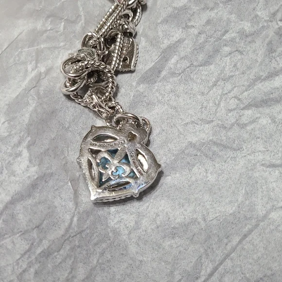 18” Judith Ripka 9 ct. Blue Topaz Sterling Silver